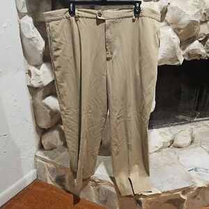 Tommy Bahama 50 Waist 30 Length 90% Silk 10% Cotton Blend Tan Pants